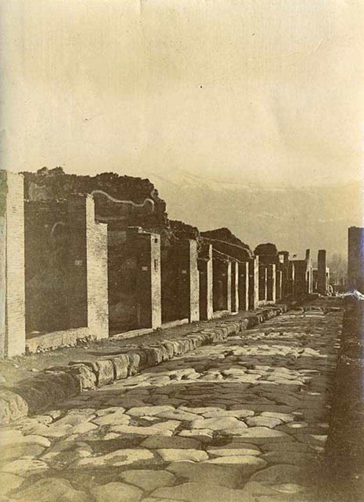 Via Stabiana, east side, c.1900’s. Looking south from junction with Vicolo di Balbo, between IX.1 and VII.1. Photo courtesy of Rick Bauer.