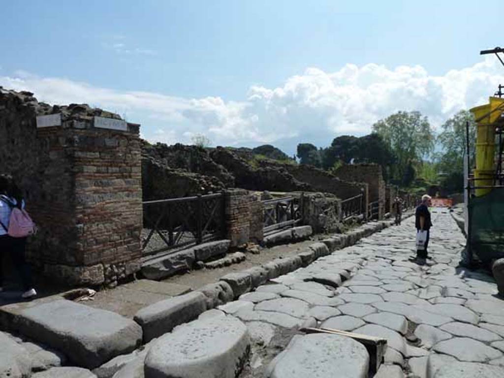 Via Stabiana, east side, May 2010. Looking south along I.3, from I.3.12