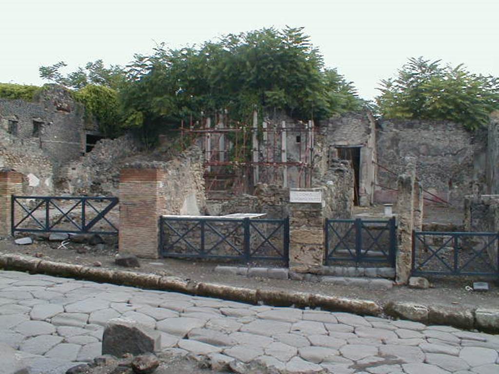 Via Stabiana. East side to south of the junction with the unnamed vicolo. September 2004.