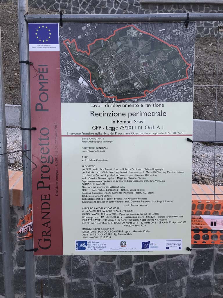 Via Villa dei Misteri. April 2019. Noticeboard entitled – Perimeter walling, adjustment and revision work.
Photo courtesy of Rick Bauer.