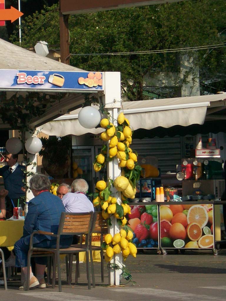 Via Villa dei Misteri, Porta Marina area. April 2010. One of the many cafes, eateries and drink-sellers in the area.
Photo courtesy of Klaus Heese.