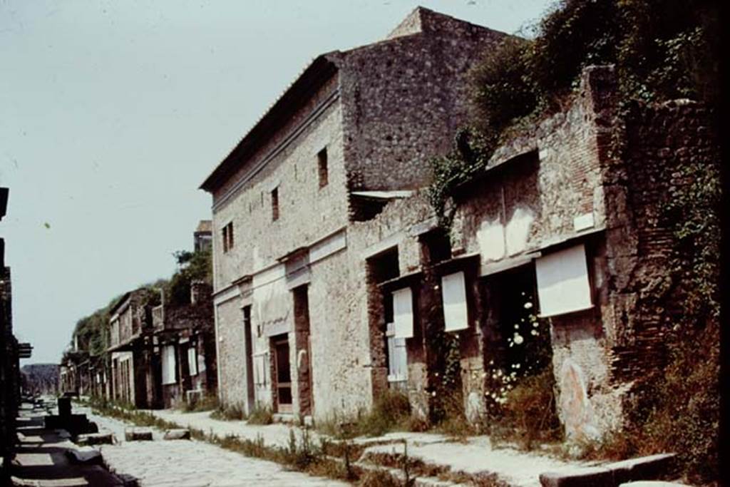 Via dell’Abbondanza, north side, Pompeii. 1976. Looking west along IX.13. Photo by Stanley A. Jashemski.
Source: The Wilhelmina and Stanley A. Jashemski archive in the University of Maryland Library, Special Collections (See collection page) and made available under the Creative Commons Attribution-Non Commercial License v.4. See Licence and use details. J76f0551