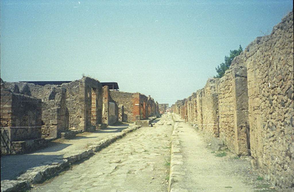Via di Nola between IX.8. and V.3 July 2011. Looking west from near IX.8.6 and V.3.8
Photo courtesy of Rick Bauer.