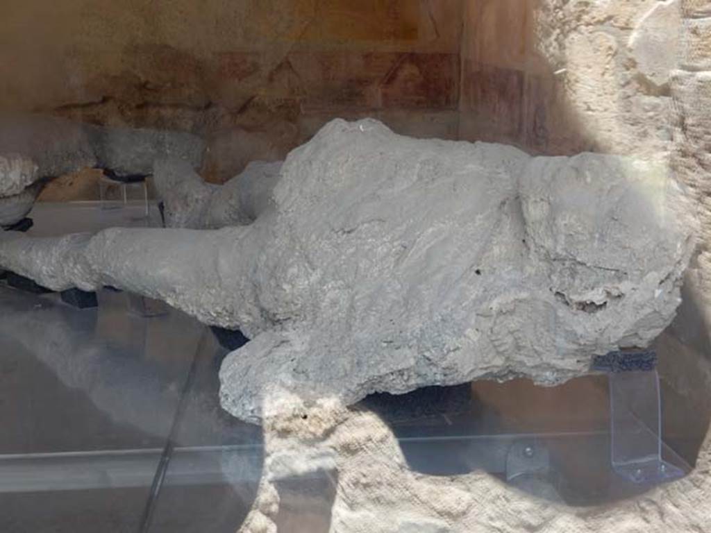 Vicolo degli Scheletri, May 2017. Detail of plaster cast of a strong and tall man.
Photo courtesy of Buzz Ferebee.