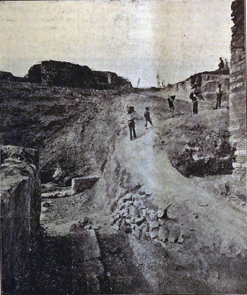 Vicolo del Labirinto, Pompeii. During excavations c.1897. Looking north from the end of Vicolo del Labirinto to Tower X.
See Notizie degli Scavi di Antichità, 1897, p. 153, fig. 1.