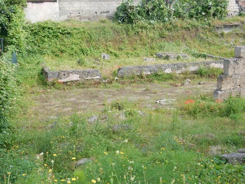 Santuario extraurbano del Fondo Iozzino. May 2018. Inner area looking north.
Photo courtesy of Buzz Ferebee.