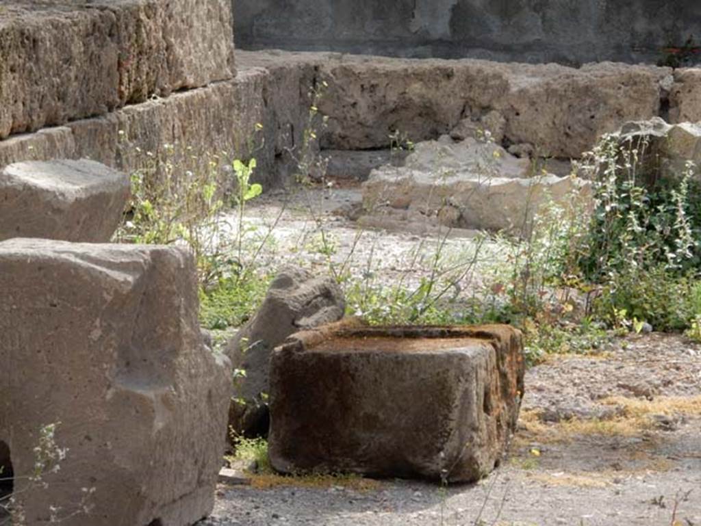 Tempio dionisiaco in località Sant’Abbondio di Pompei. May 2018. Temple cella E.
Photo courtesy of Buzz Ferebee.