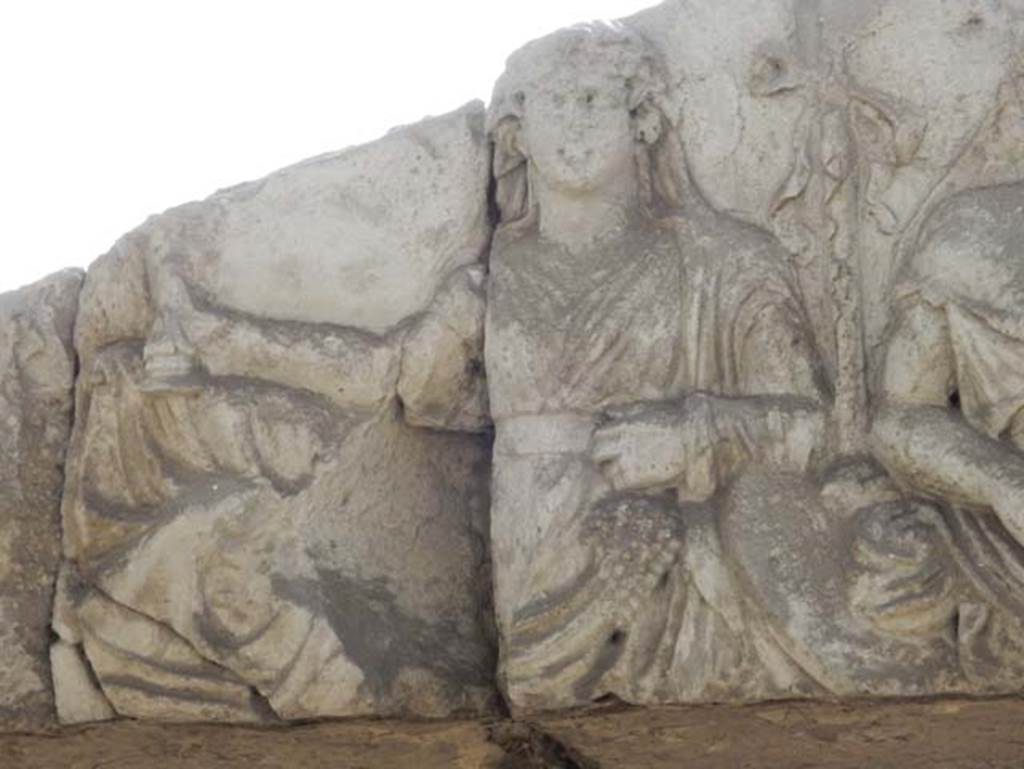 Tempio dionisiaco in località Sant’Abbondio di Pompei. May 2018. Relief of Dionysus at temple.
Photo courtesy of Buzz Ferebee.