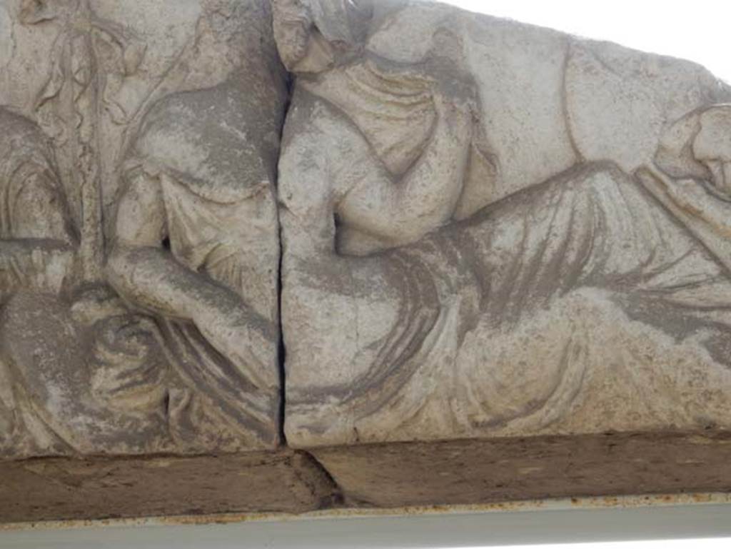Tempio dionisiaco in località Sant’Abbondio di Pompei. May 2018. Relief of Ariadne at temple.
Photo courtesy of Buzz Ferebee.