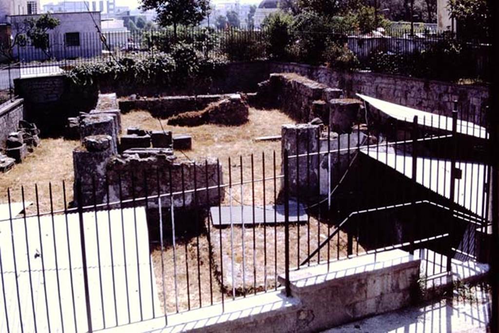 Tempio dionisiaco in località Sant’Abbondio di Pompei. 1973. Looking east. Photo by Stanley A. Jashemski.
Source: The Wilhelmina and Stanley A. Jashemski archive in the University of Maryland Library, Special Collections (See collection page) and made available under the Creative Commons Attribution-Non Commercial License v.4. See Licence and use details.
J73f0352
