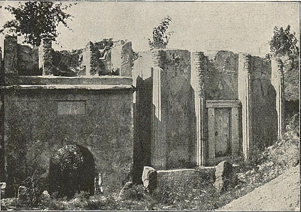 FP5 Pompeii and FP6. Late 19th century photo.
See Mau, A., 1908. Pompeji in Leben und Kunst, Lipsia, 1908, p. 453, fig. 267.