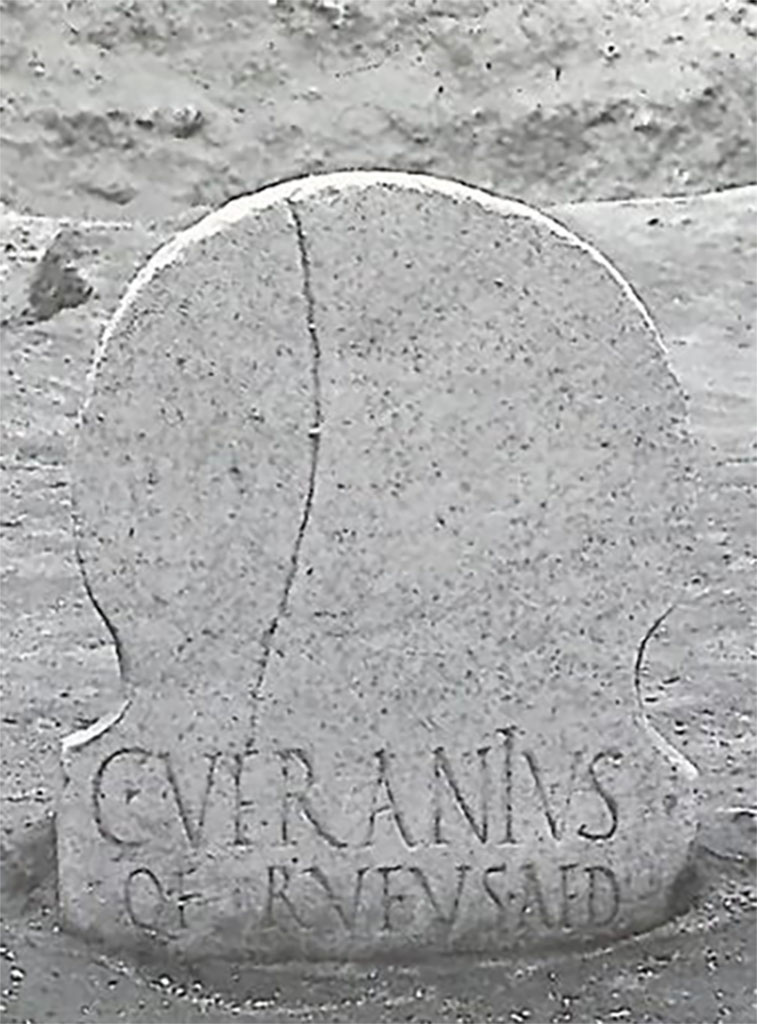 FPNF Pompeii. Inscribed male marble columella
Q. VERANIVS
Q. F. RVFVS AED.
According to D’Ambrosio and De Caro, this expands to
C(aius) Veranius
Q(uinti) f(ilius), Rufus aed(ilis)
See D’Ambrosio A. and De Caro S., 1988. Römische Gräberstraßen. München: C. H. Beck. p. 210.