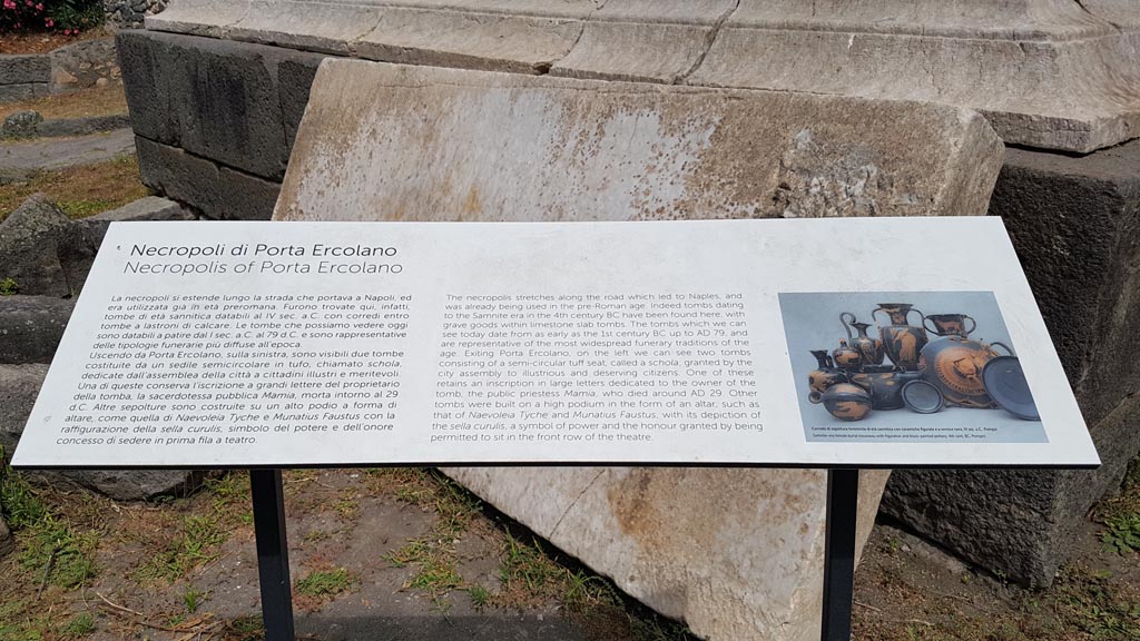 HGE01 Pompeii. August 2023. Description card “Necropolis_of_Porta_Ercolano” at side of tomb. Photo courtesy of Maribel Velasco.
