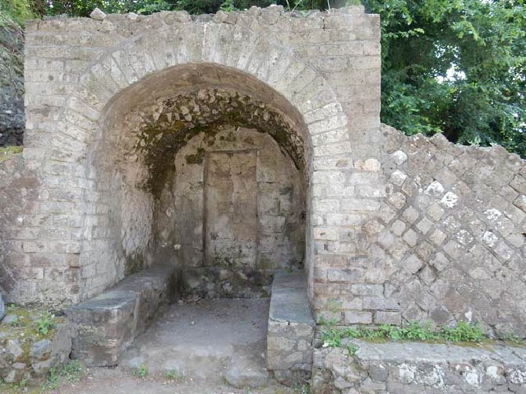 HGW01 Pompeii. May 2015. Looking west to Tomb of Marcus Cerrinius Restitutus.
Photo courtesy of Buzz Ferebee.