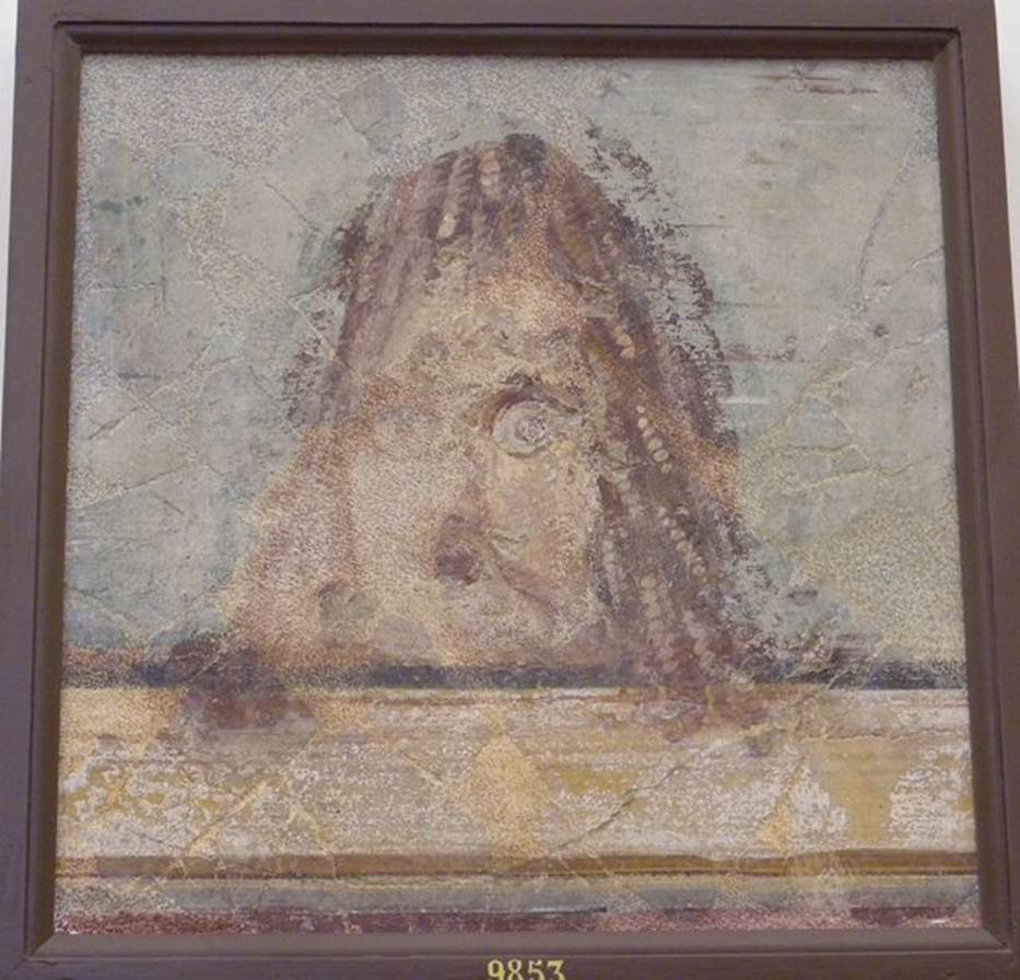 HGW04a Pompeii. Found 2nd July 1763 on the north wall of the enclosure separating HGW04a from HGW04. According to Pagano and Prisciandaro these may be from the same tomb as 9808. Now in Naples Archaeological Museum. Inventory number 9853. See Pagano, M. and Prisciandaro, R., 2006. Studio sulle provenienze degli oggetti rinvenuti negli scavi borbonici del regno di Napoli. Naples : Nicola Longobardi. (p. 44).