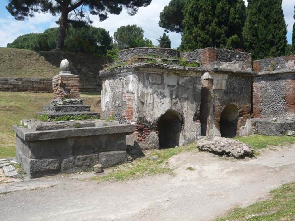 Pompeii Porta Nocera. May 2011. Tombs 2EN, 4EN, 6EN and 8EN.
Photo courtesy of Buzz Ferebee.