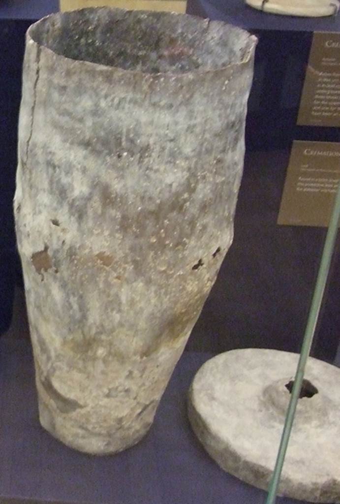 Pompeii Porta Nocera Tombs. September 2009. Found in the “recinto” between 3ES and 5ES.
Lead container with lid. SAP inventory number 59860.
This held the one handled alabaster Hydria funerary urn, SAP inventory number 59861.
Photographed at “A Day in Pompeii” exhibition at Melbourne Museum.