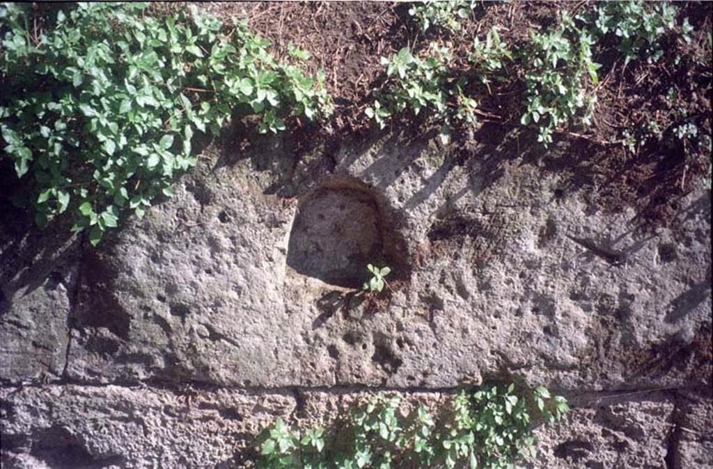 Tombs PSPN Pompeii. July 2011. Niche in walls near Tower VII. Photo courtesy of Rick Bauer.
