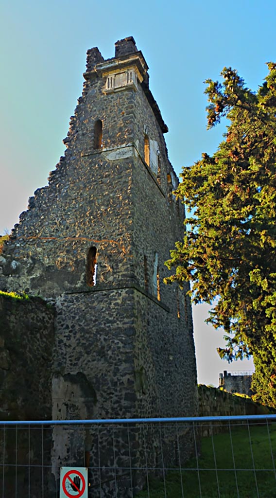 Tower X, Pompeii. December 2019.
East side of the tower. Photo courtesy of Giuseppe Ciaramella.