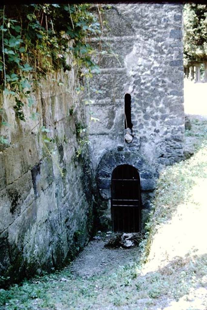 Tower X. Pompeii. 1964. East side with arched doorway. Photo by Stanley A. Jashemski.
Source: The Wilhelmina and Stanley A. Jashemski archive in the University of Maryland Library, Special Collections (See collection page) and made available under the Creative Commons Attribution-Non Commercial License v.4. See Licence and use details.
J64f1631