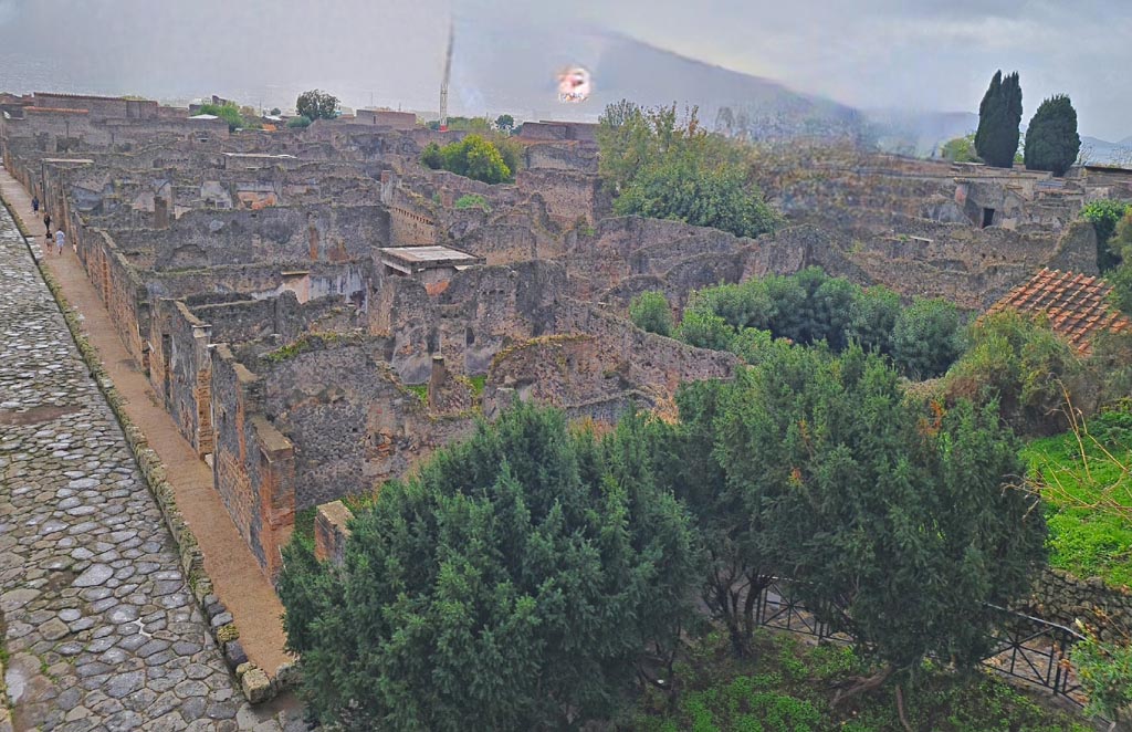Tower XI, Pompeii. November 2023.
Looking south-west across VI.7 and VI.5, from middle floor room level. Photo courtesy of Giuseppe Ciaramella.