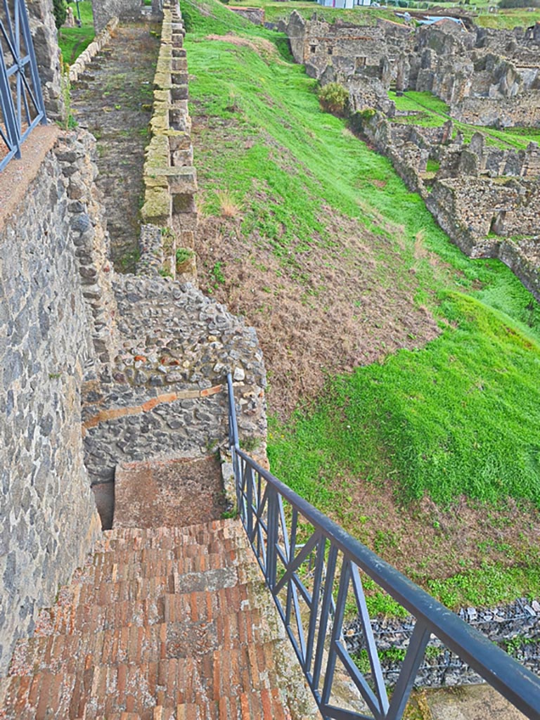 Tower XI, Pompeii. November 2023.
Looking east down steps to middle level. Photo courtesy of Giuseppe Ciaramella.