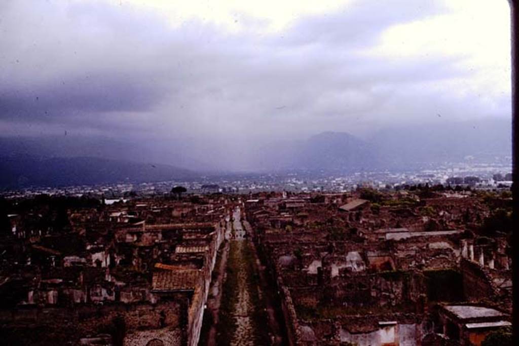 Via di Mercurio, Pompeii. 1964. Looking south from Tower XI. Photo by Stanley A. Jashemski.
Source: The Wilhelmina and Stanley A. Jashemski archive in the University of Maryland Library, Special Collections (See collection page) and made available under the Creative Commons Attribution-Non Commercial License v.4. See Licence and use details.
J64f1008