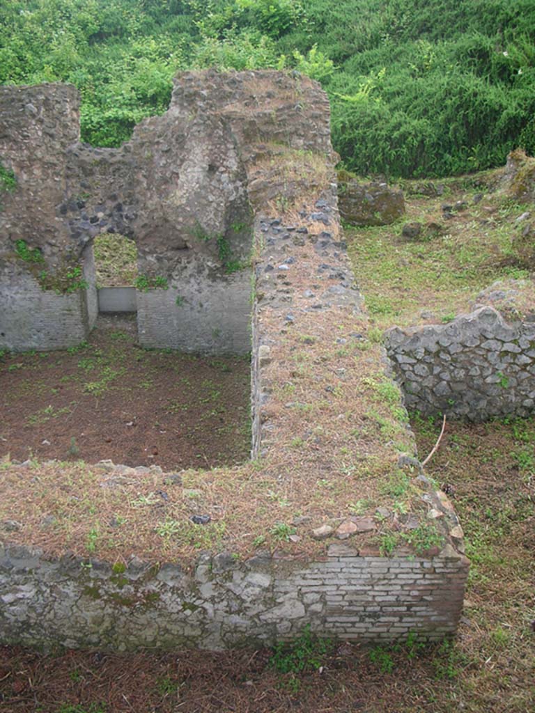 Tower IX, Pompeii. May 2010.
Looking south across west side of main chamber of tower. Photo courtesy of Ivo van der Graaff.