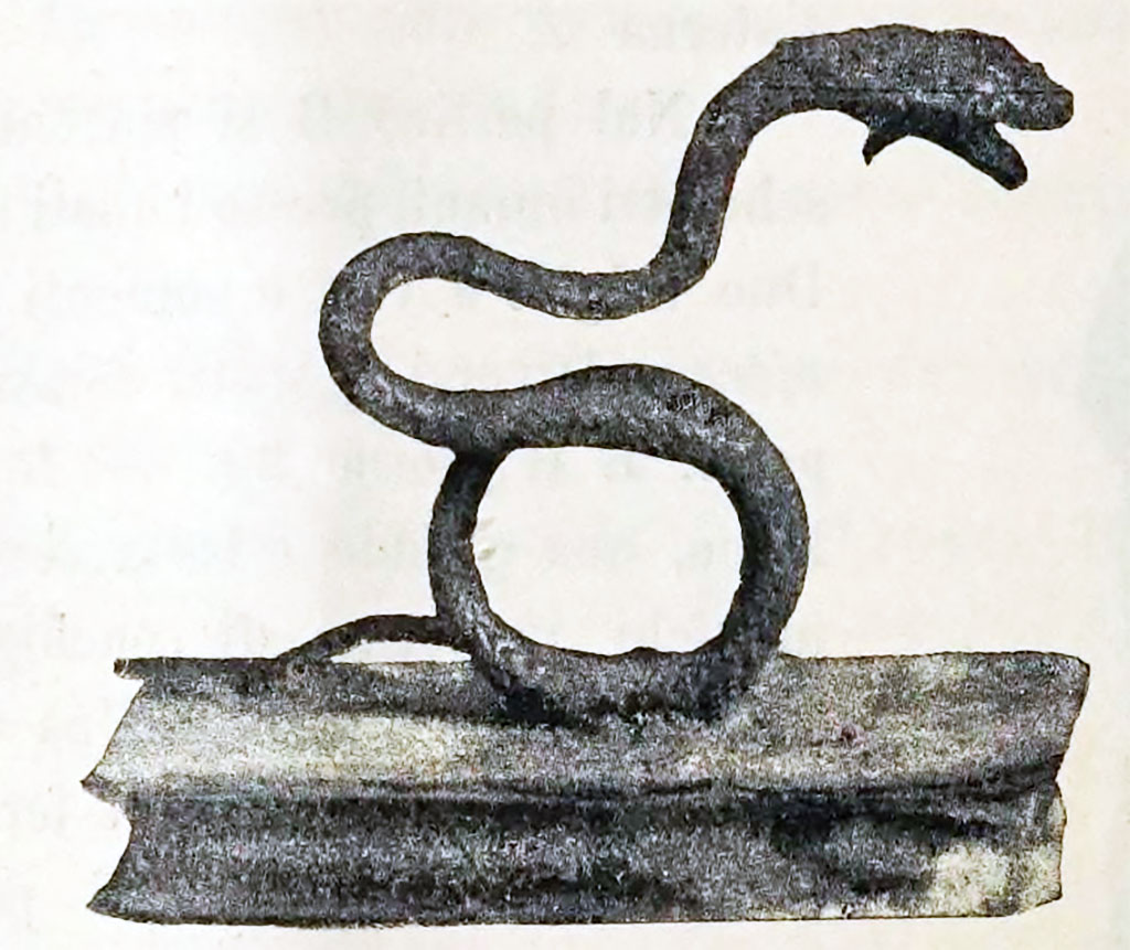 Scafati, Villa rustica detta di Domitius Auctus. 18th March 1899. Room “D”.
A silver serpent raising itself on its coils, with base.
See Notizie degli Scavi di Antichità, 1899, p. 394, fig. 4.
The preservation of these three items was surprising, taking account the material, which was silver, usually to be found oxidized, greatest in the locality of discovery, where the earth does not exceed 6 metres in height.
No doubt they formed the collection from a lararium.
