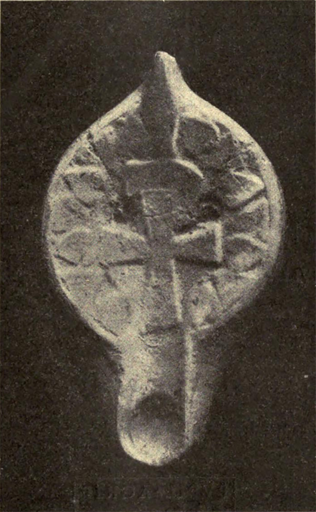 Villa of Agrippa Postumus Boscotrecase. 1922. One of two lamps found in south-west corner of portico.
See Notizie degli Scavi di Antichità, 1922, p. 477 Fig.15.