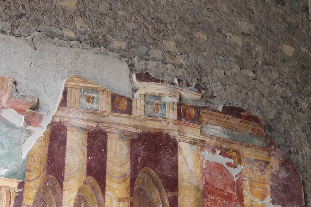 Oplontis Villa of Poppea, March 2014. Room 5, detail from north end of upper west wall.
Foto Annette Haug, ERC Grant 681269 DÉCOR.