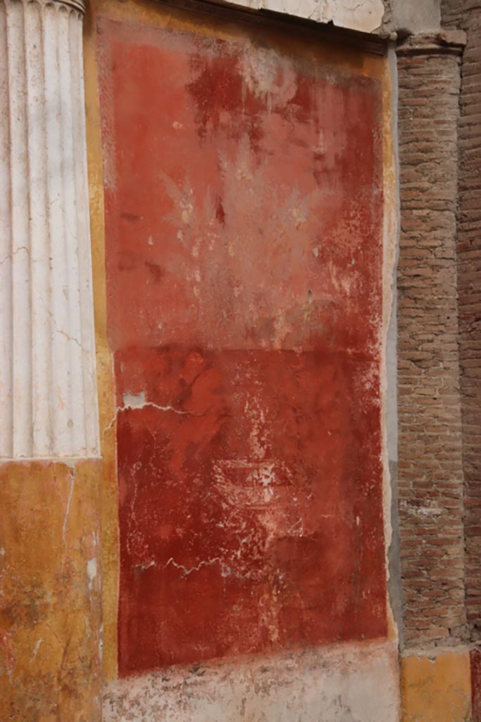Oplontis Villa of Poppea, May 2024.
Detail from west wall at north end. Photo courtesy of Klaus Heese.