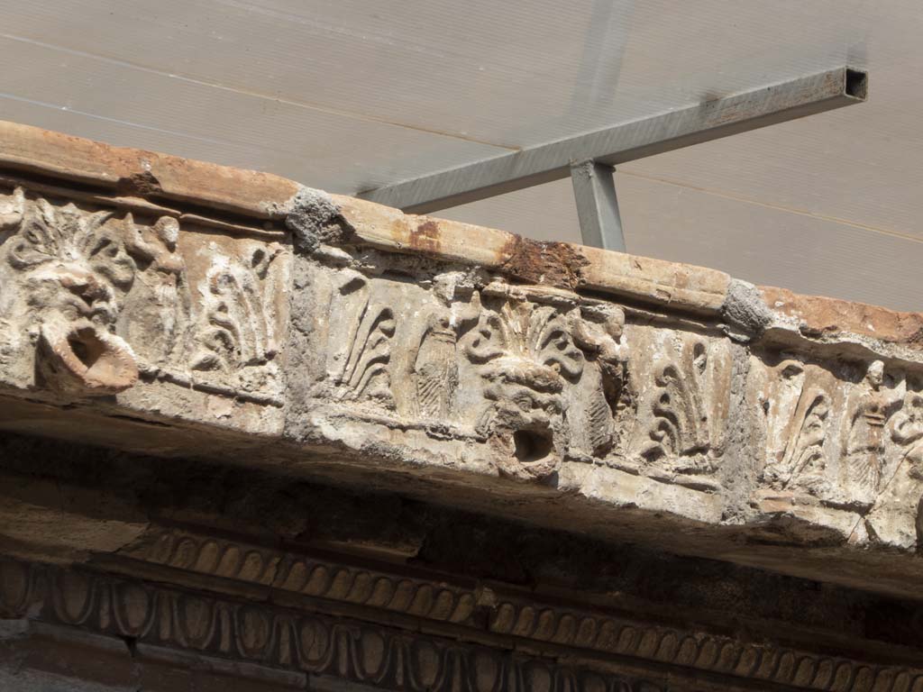 Oplontis Villa of Poppea, September 2017. Room 20, detail of waterspouts.
Foto Annette Haug, ERC Grant 681269 DÉCOR.