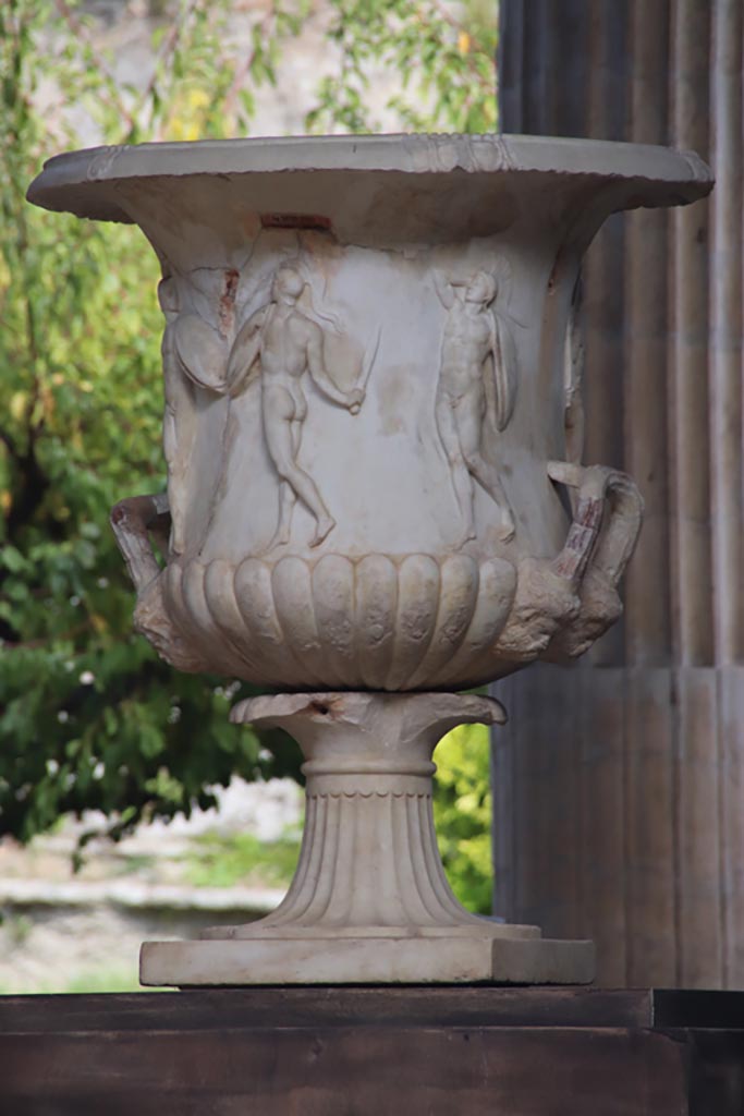 Villa of Poppaea, Oplontis, October 2023.
Room 21, detail of large marble vase. Photo courtesy of Klaus Heese.