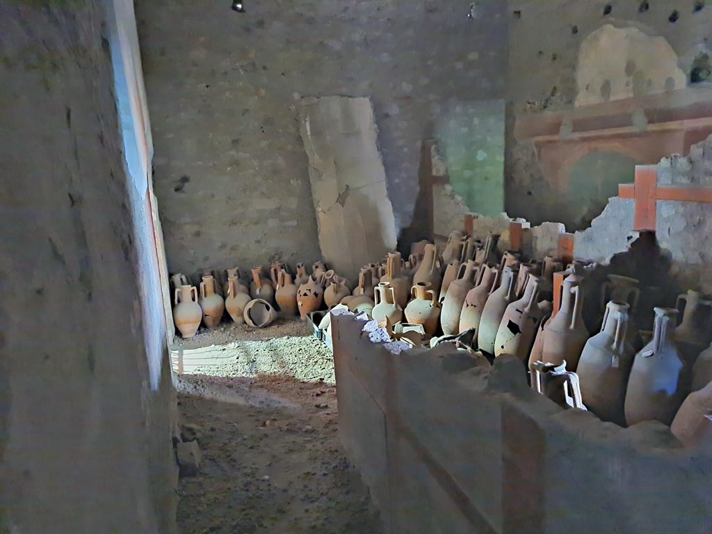 Oplontis Villa of Poppea, October 2023.
Room 22, looking south through doorway. Photo courtesy of Giuseppe Ciaramella.