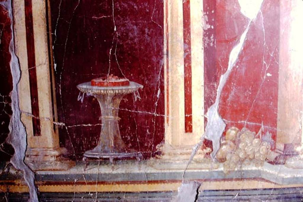 Oplontis, 1972 (or 1973). Room 23 painted wall. Photo by Stanley A. Jashemski.
Source: The Wilhelmina and Stanley A. Jashemski archive in the University of Maryland Library, Special Collections (See collection page) and made available under the Creative Commons Attribution-Non Commercial License v.4. See Licence and use details. J72f0257