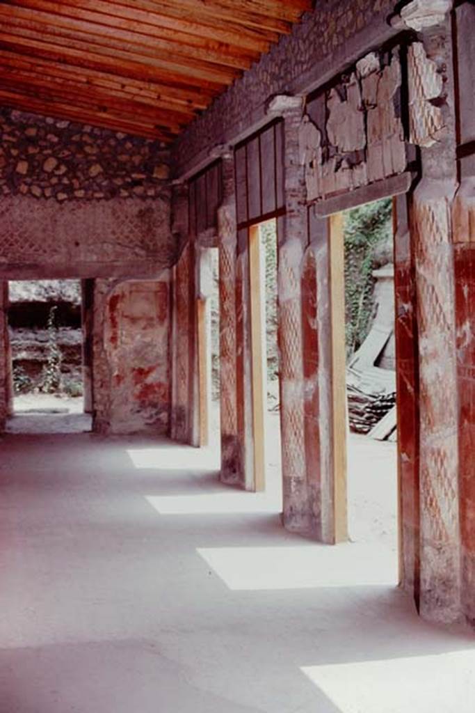 Oplontis, 1974. Room 24, Looking east along portico. Photo by Stanley A. Jashemski.
Source: The Wilhelmina and Stanley A. Jashemski archive in the University of Maryland Library, Special Collections (See collection page) and made available under the Creative Commons Attribution-Non Commercial License v.4. See Licence and use details. J74f0628