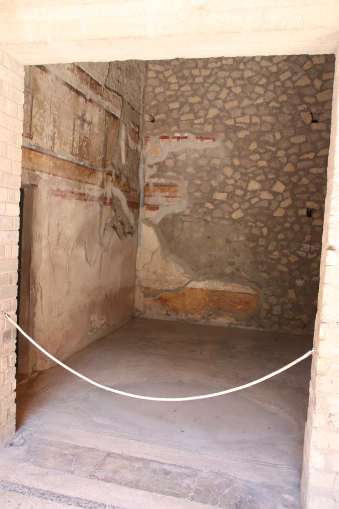 Oplontis Villa of Poppea, September 2021.
Room 25, looking towards west and north wall from doorway. Photo courtesy of Klaus Heese.