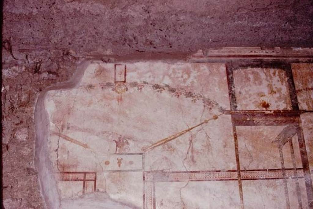 Oplontis, 1974. Room 27, painted west wall above lararium. Photo by Stanley A. Jashemski.
Source: The Wilhelmina and Stanley A. Jashemski archive in the University of Maryland Library, Special Collections (See collection page) and made available under the Creative Commons Attribution-Non Commercial License v.4. See Licence and use details.
J74f0665