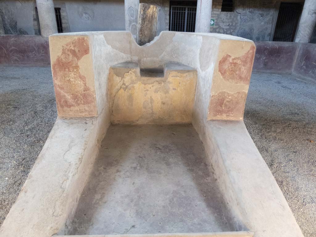 Oplontis Villa of Poppea, September 2017. Room 32, looking east across fountain.
Foto Annette Haug, ERC Grant 681269 DÉCOR.