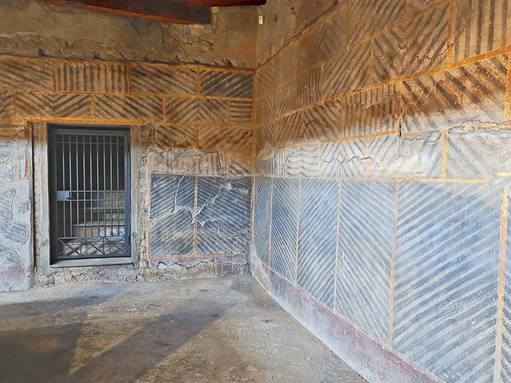 Oplontis Villa of Poppea, October 2023.
Room 32, doorway to room 42, steps to upper floor, on east side of internal peristyle in south-east corner.
Photo courtesy of Giuseppe Ciaramella.