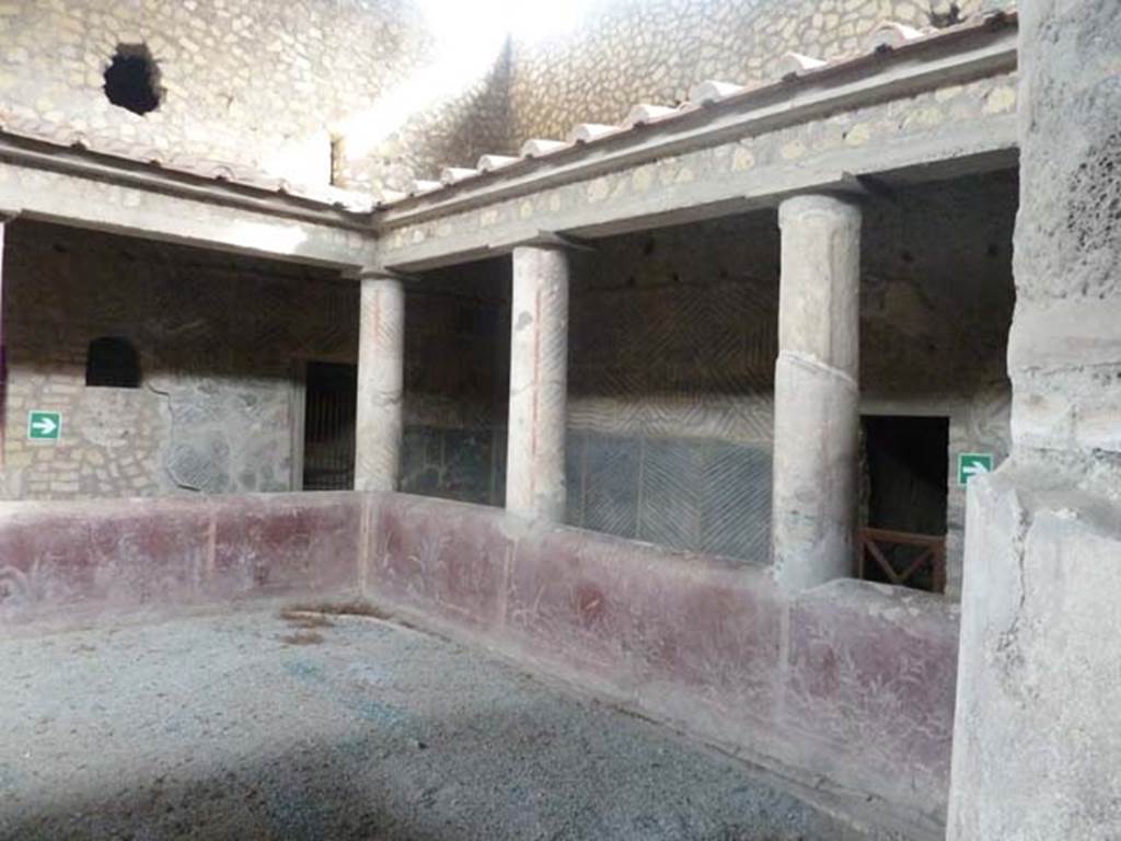 Oplontis, September 2015. Room 32, looking towards the south-east corner.