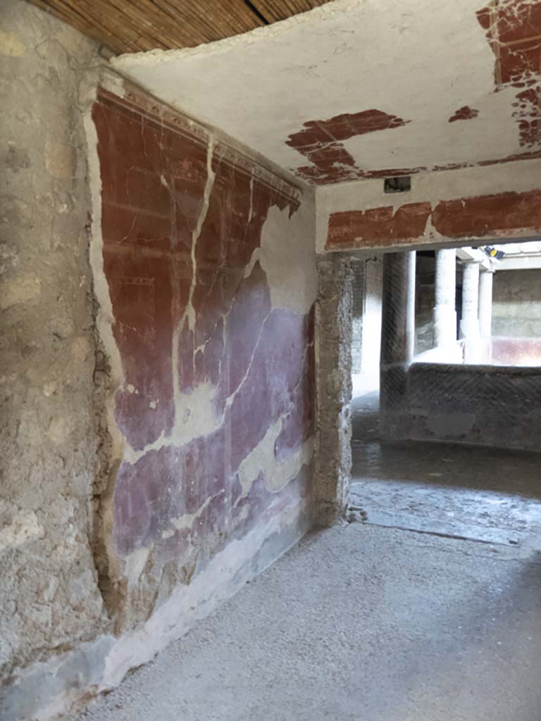 Oplontis Villa of Poppea, September 2017. Corridor 37, looking north along west wall with detail of ceiling.
Foto Annette Haug, ERC Grant 681269 DÉCOR.