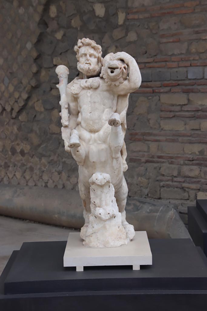 Villa of Poppaea, Oplontis, October 2023.
Statuette of Centaur with wild boar, on display in Room 21. Photo courtesy of Klaus Heese.