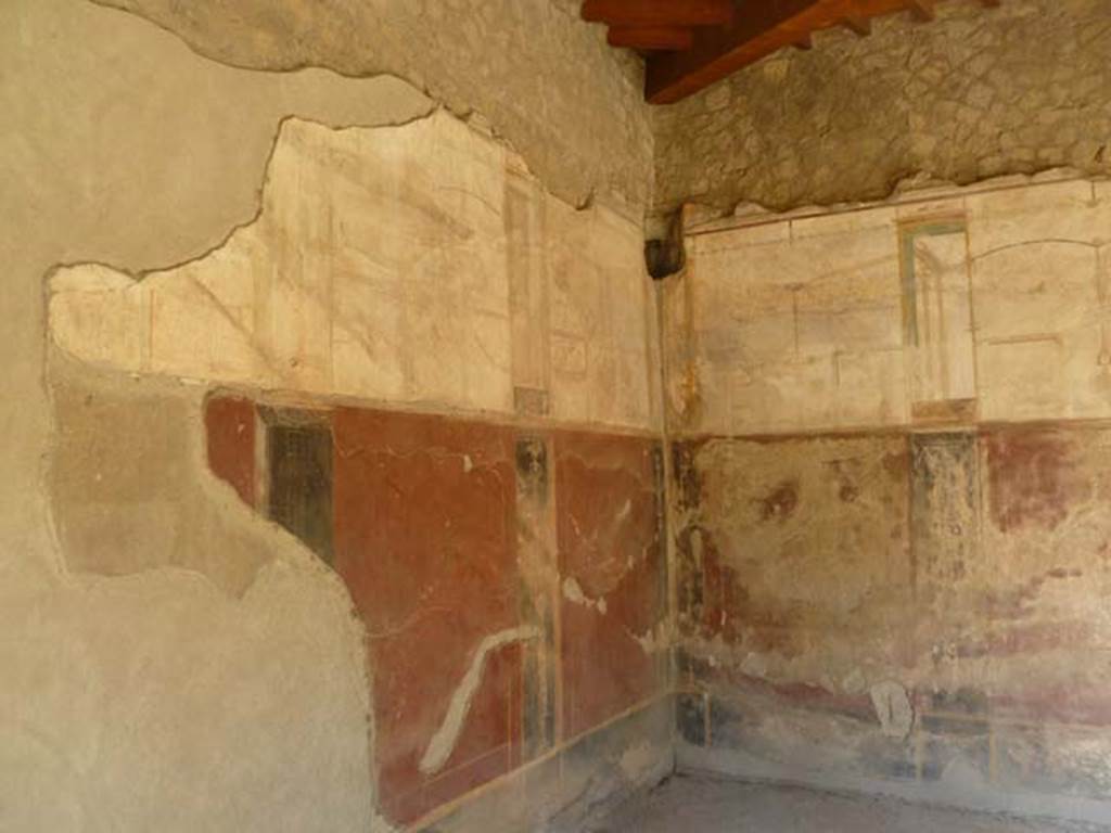Oplontis, May 2011. Portico 40, north-east corner. Photo courtesy of Michael Binns.