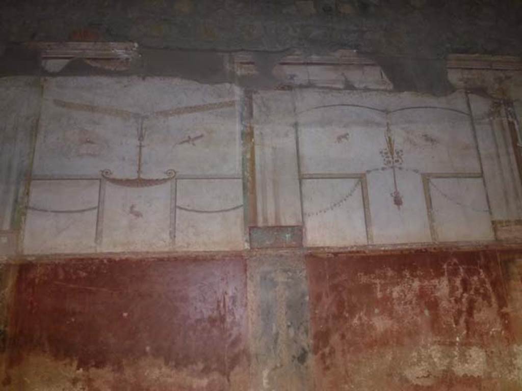 Oplontis, September 2011. Portico 40, painted upper wall of portico. Photo courtesy of Michael Binns.