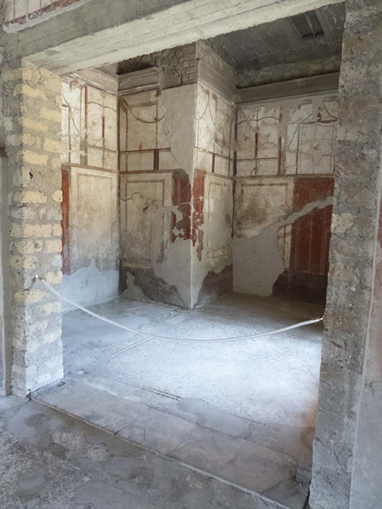 Oplontis Villa of Poppea, September 2017. Room 41, looking towards two alcoves with north-west corner between them.
Foto Annette Haug, ERC Grant 681269 DÉCOR.