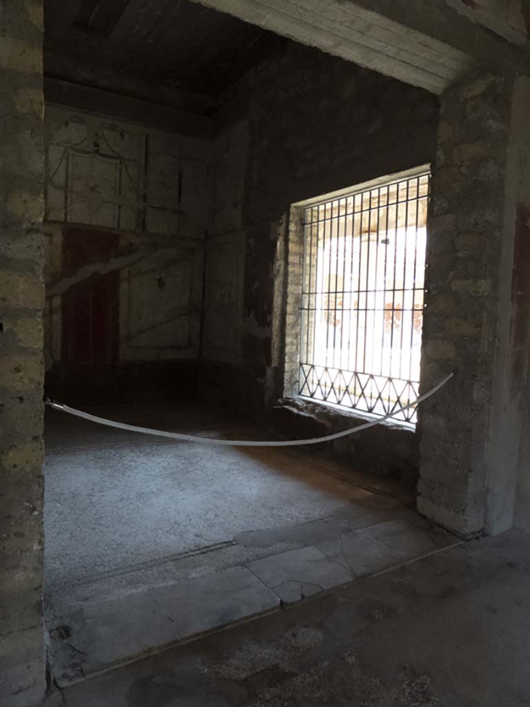 Oplontis Villa of Poppea, September 2017. Room 41, looking north-east across doorway threshold.
Foto Annette Haug, ERC Grant 681269 DÉCOR.