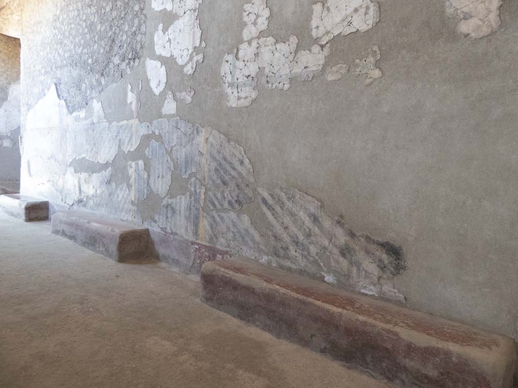 Oplontis Villa of Poppea, September 2017. Corridor 46, looking east along the south wall.
Foto Annette Haug, ERC Grant 681269 DÉCOR.