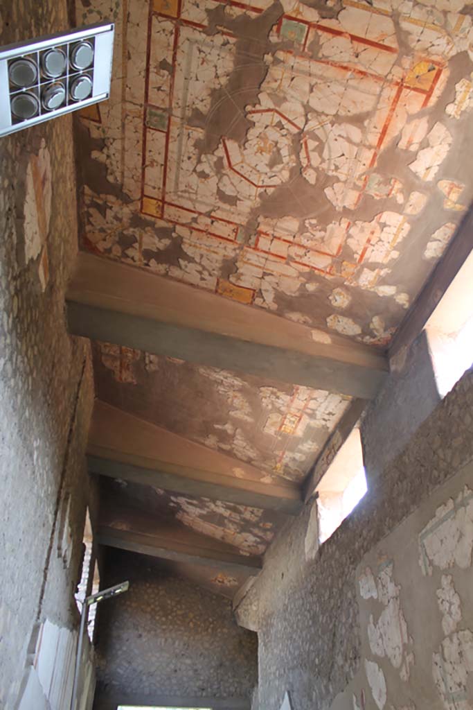 Oplontis Villa of Poppea, March 2014. Corridor 46, looking east along ceiling.
Foto Annette Haug, ERC Grant 681269 DÉCOR.